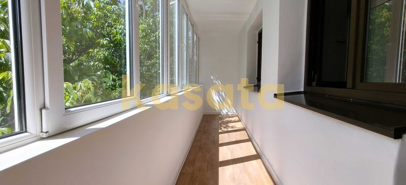 Metrou Costin Georgian, 2 camere 56 mp, renovat, mobilat.