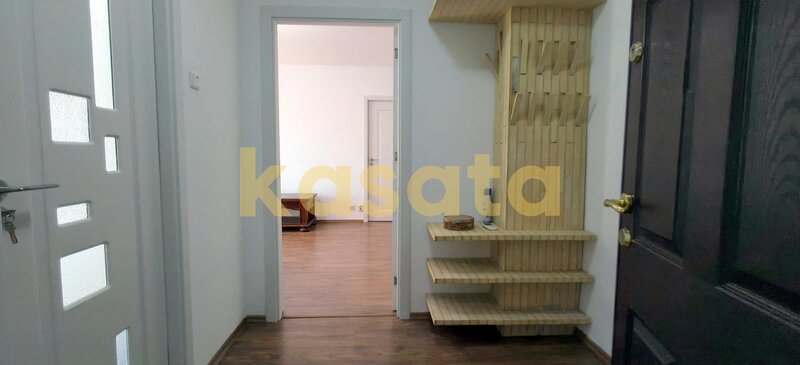 Metrou Costin Georgian, 2 camere 56 mp, renovat, mobilat.